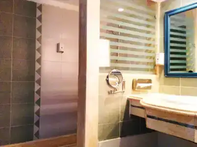 Mirage Bay Resort & Aqua Park - 8