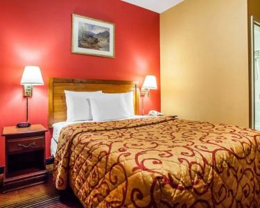 Rodeway Inn near Hoboken - 3