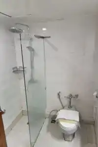 Asian - 32