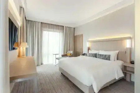 Courtyard by Marriott Vilnius City Center - 4