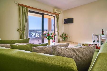 Nanakis Beach Luxury Apartments - 42