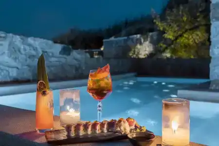 Aeonic Suites and Spa - 12