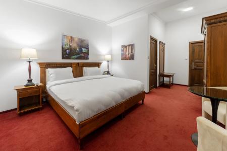 Arc de Triomphe by Residences - 3