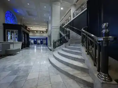 The Novotel Centre - 14