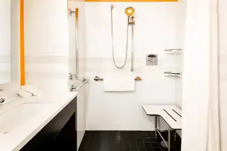 Courtyard by Marriott New York Manhattan/Central Park - 14
