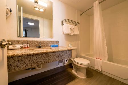 Newport Inn By Oyo - Hwy 101 - 41