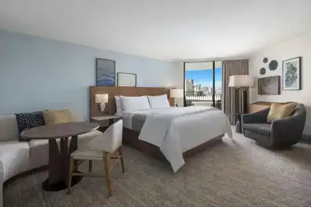 Moana Surfrider, A Westin Resort & Spa, Waikiki Beach - 6