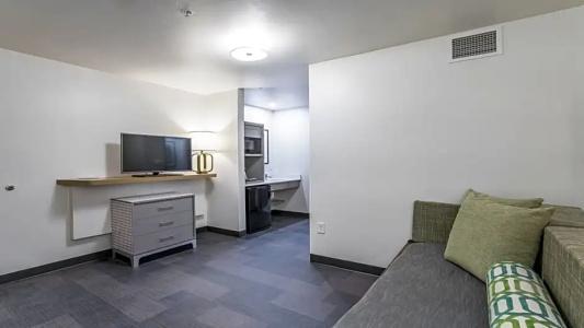 Holiday Inn, An Ihg - 184