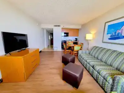 The Barclay Towers and Resort - 4