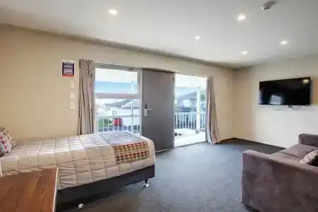 Ellerslie Palms - 27