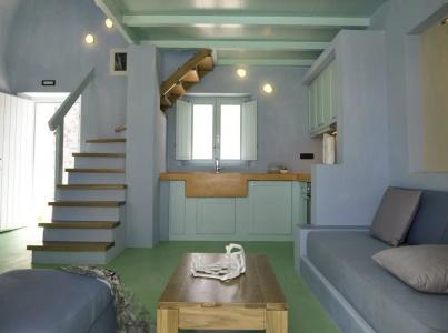 Voreina Gallery Suites - 2