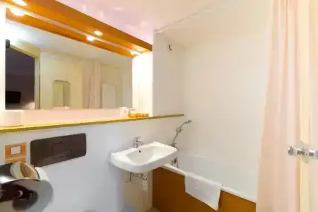 Prest'Hôtel Epinal - 36