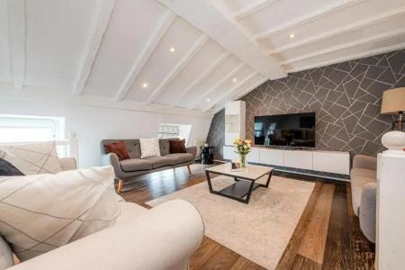 Queensgate Court - 2