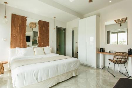 Blue Carpet Luxury Suites - 1