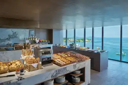 Le Meridien - 101