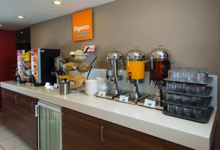 Holiday Inn Express Manchester - Salford Quays, An Ihg - 24