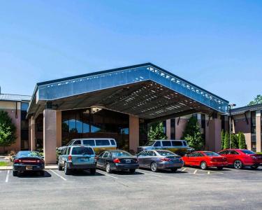 Quality Inn & Suites - 18
