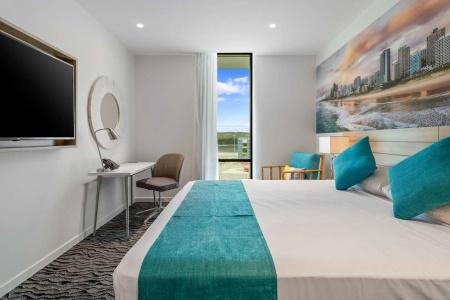 Gold Coast Airport - Only 300 Meters To Airport Terminal - 1