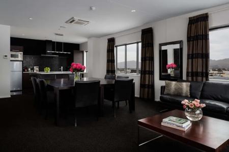 Rydges Latimer - 168