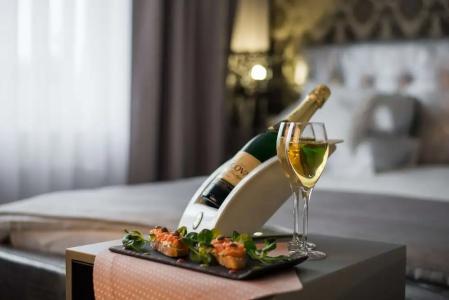 Radisson Blu Grt, Chennai - 127