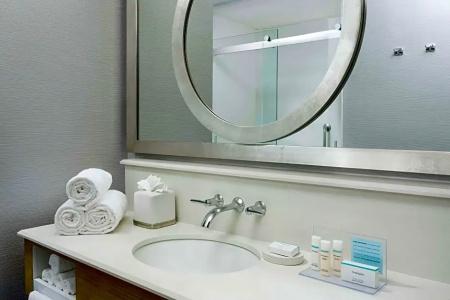 Hampton Inn & Suites -, CA - 98