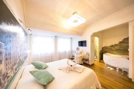 Suites Roma Tiburtina Luxury - 1