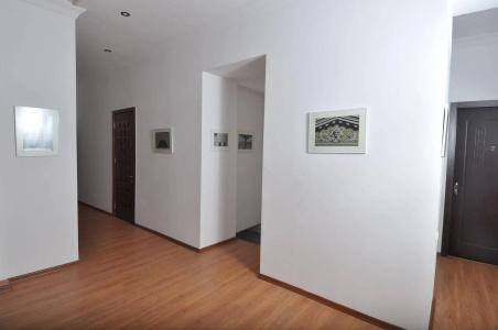 Corner - 14