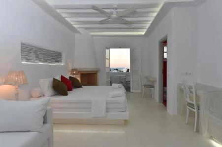 Zefi & Suites - 226