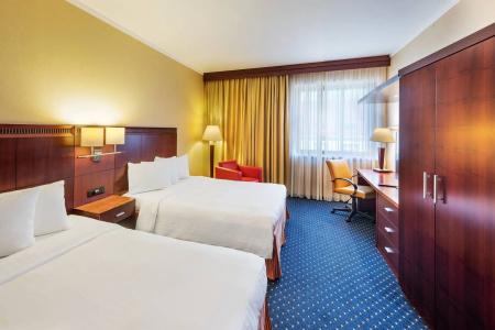 Courtyard by Marriott Prague City - 4