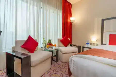 Samaya Deira - 33