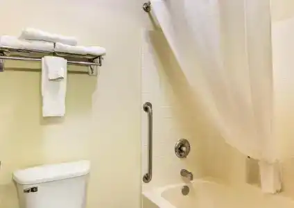 Best Western PLUS Vancouver Mall - 32