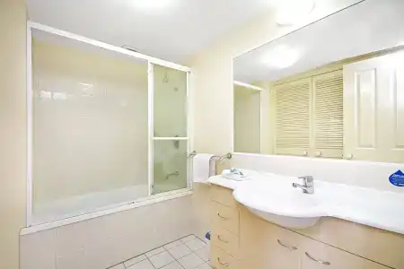 Golden Riviera Absolute Beachfront - 9