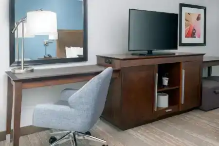 Hampton Inn Charlotte Uptown - 27