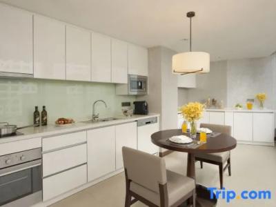 Ascott Raffles City - 106