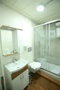 Podemos Otel - 38