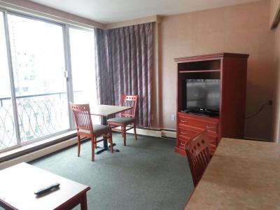Tropicana Suite - 2