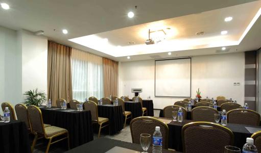Symphony Suites - 11