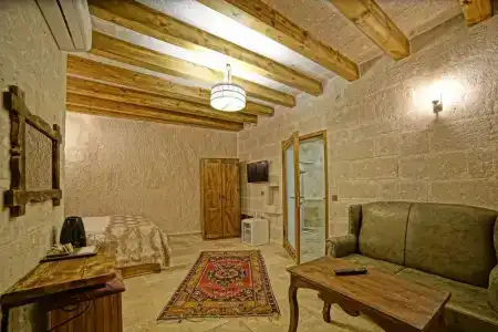 Risus Cave Suites - 25