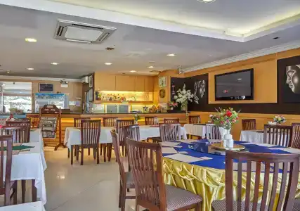 Metro Point Bangkok - 22