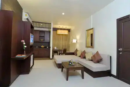 Al's Resort - 7