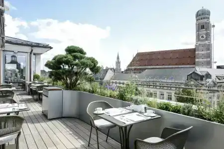 Bayerischer Hof - 25