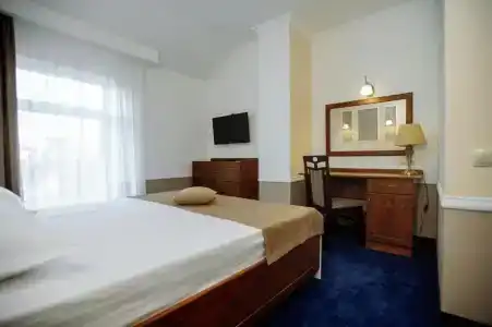 Astoria - 23