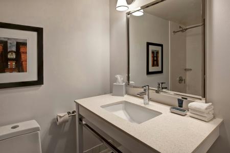 Four Points by Sheraton - 7