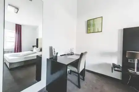 Münchner Hof - 44