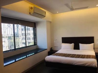 Lucky Bandra - 2