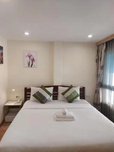 V Check inn Sukhumvit 22 - 85
