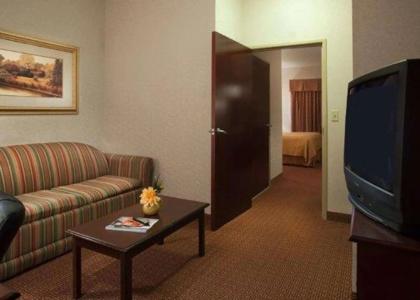 Quality Inn & Suites Near University - 38