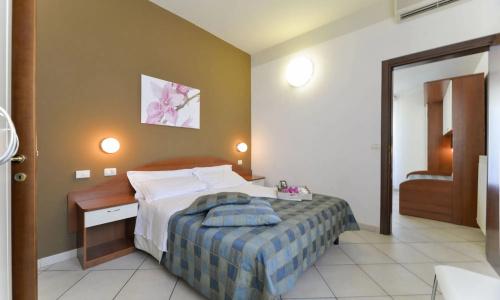Riviera Residence - 15