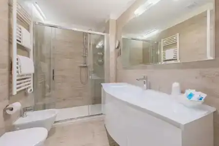 Marina Palace - 58