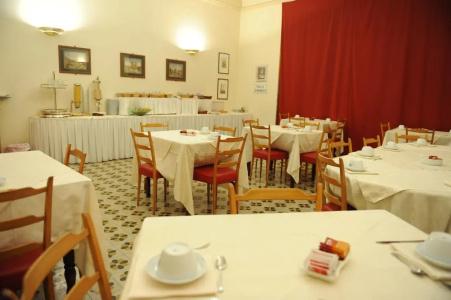Royal Victoria - 17